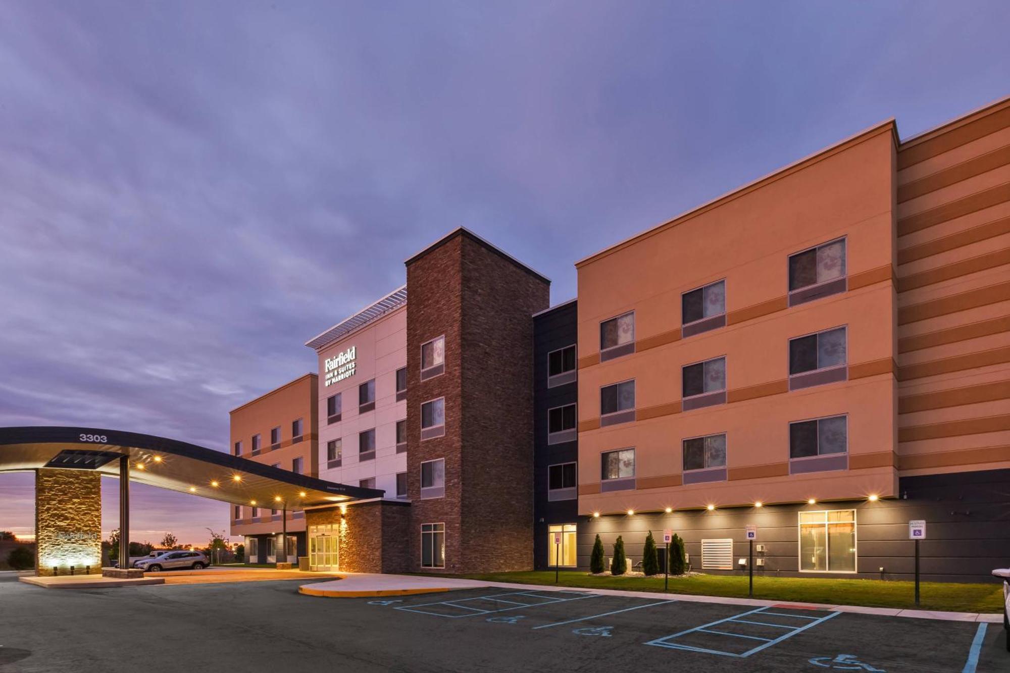 Fairfield Inn & Suites By Marriott Kalamazoo Bagian luar foto